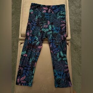 The COMFEE company Enchanted Foliage Capris with Pockets